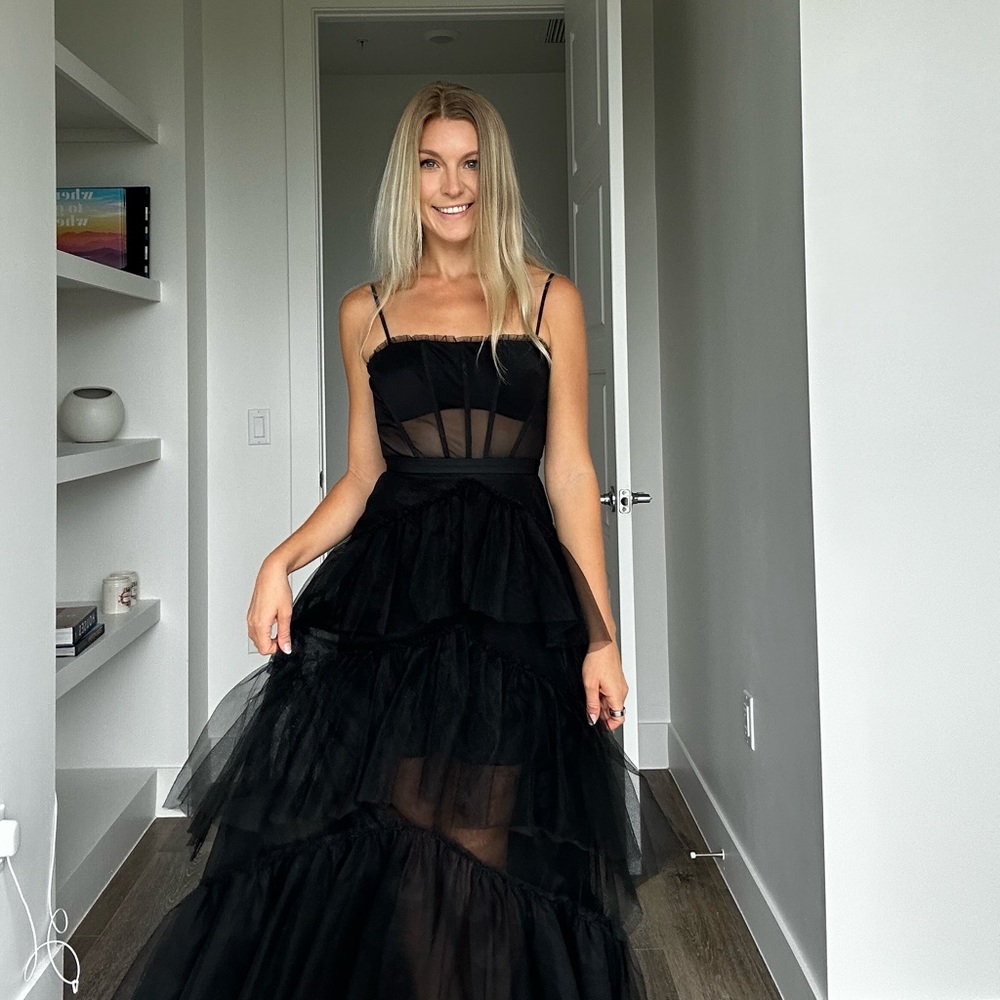 BCBG Oly Tiered Ruffle Tulle Evening Gown